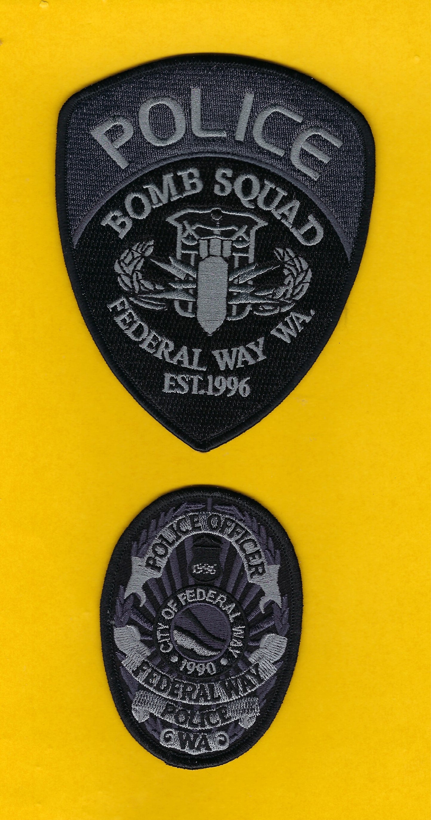FEDERAL WAY, WASHINGTON POLICE DEPARTMENT 'BOMB SQUAD' EMBROIDERED PATCHES BY PUBLIC SAFETY COLLECTIBLES.