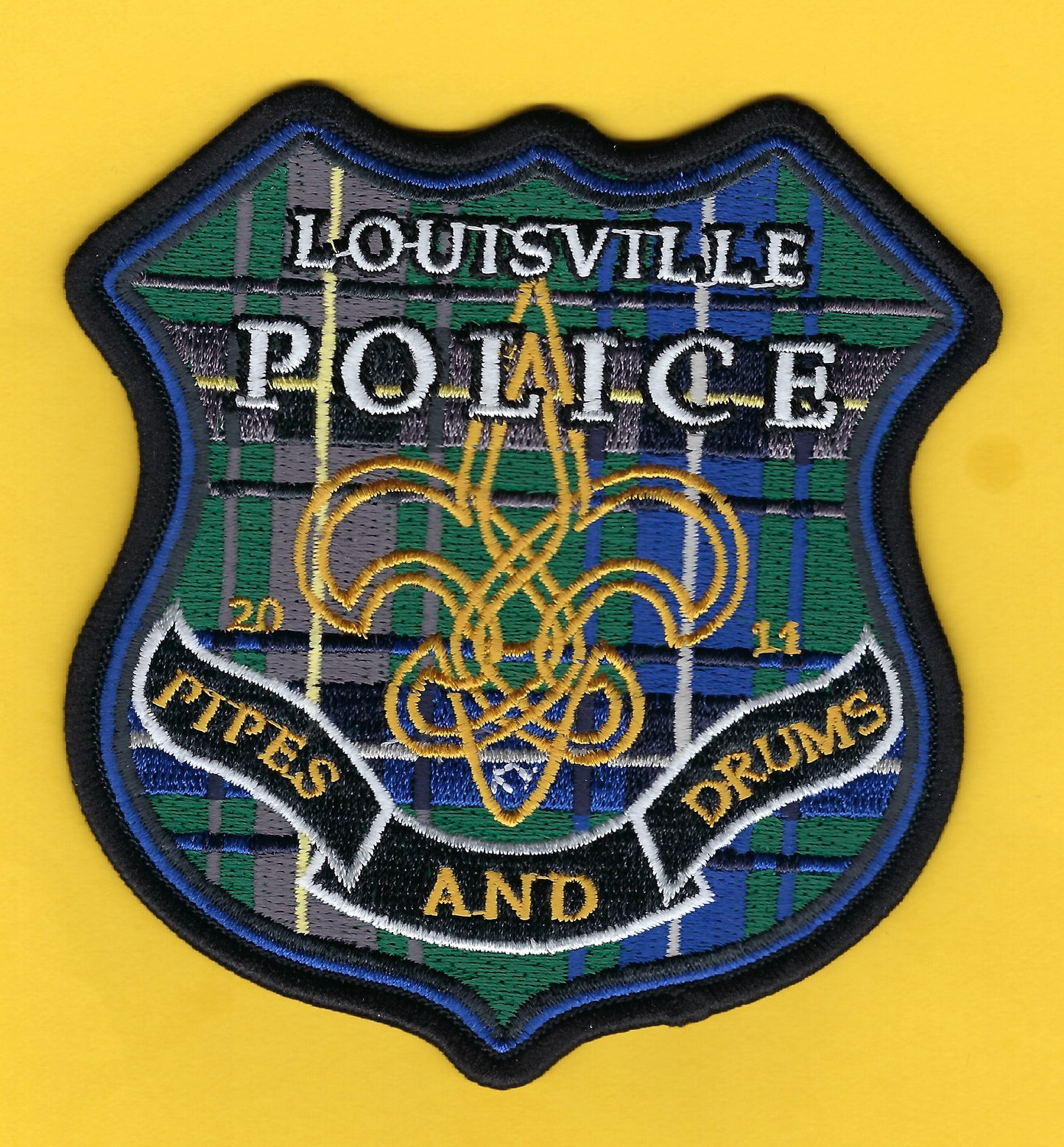 LOUISVILLE, KENTUCKY POLICE DEPARTMENT PIPES AND DRUMS EMBROIDERED PATCH BY PUBLIC SAFETY COLLECTIBLES.