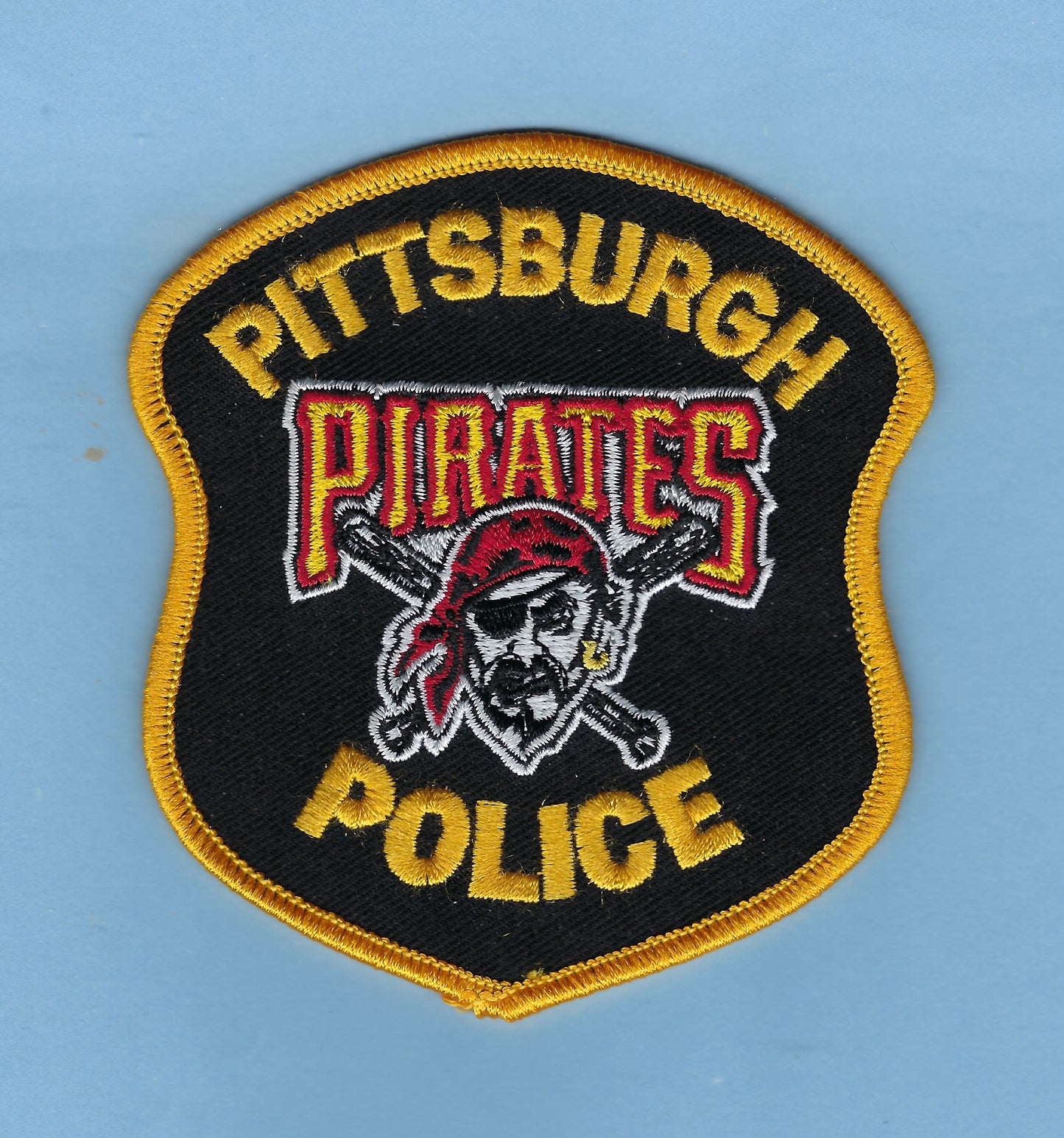 PITTSBURGH, PENNSYLVANIA POLICE DEPARTMENT 4-INCH 'PITTSBURGH PIRATES' EMBROIDERED TRIBUTE PATCH BY PUBLIC SAFETY COLLECTIBLES.