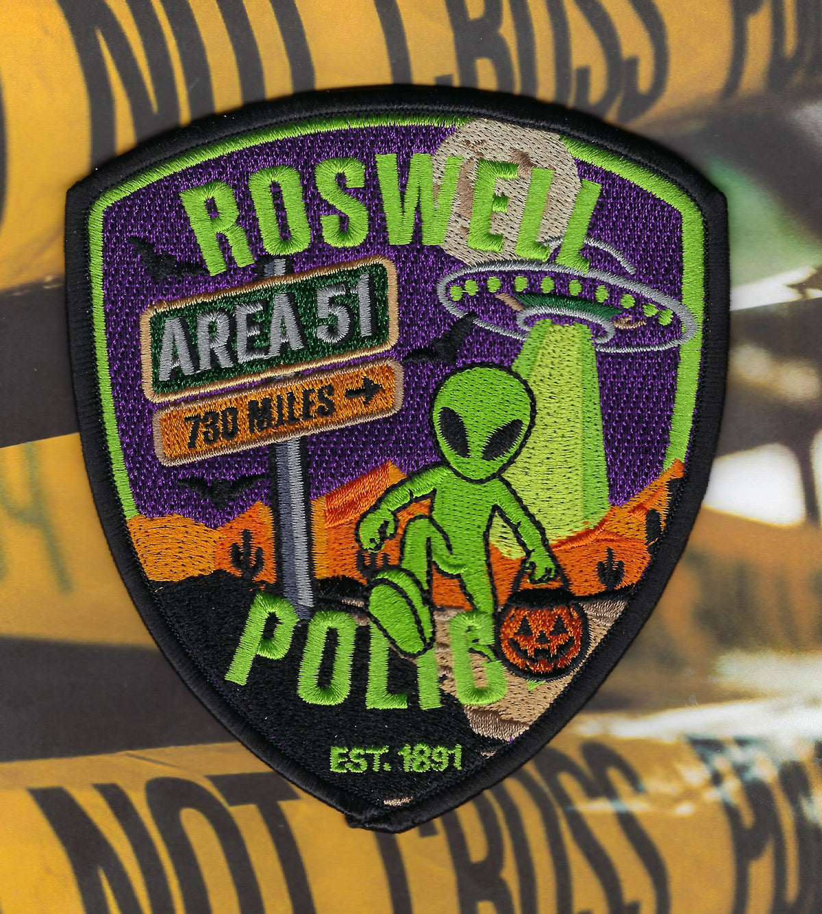 ROSWELL, NEW MEXICO POLICE DEPT EMBROIDERED HALLOWEEN PATCH C BY GHOST PATCH COLLECTIBLES.