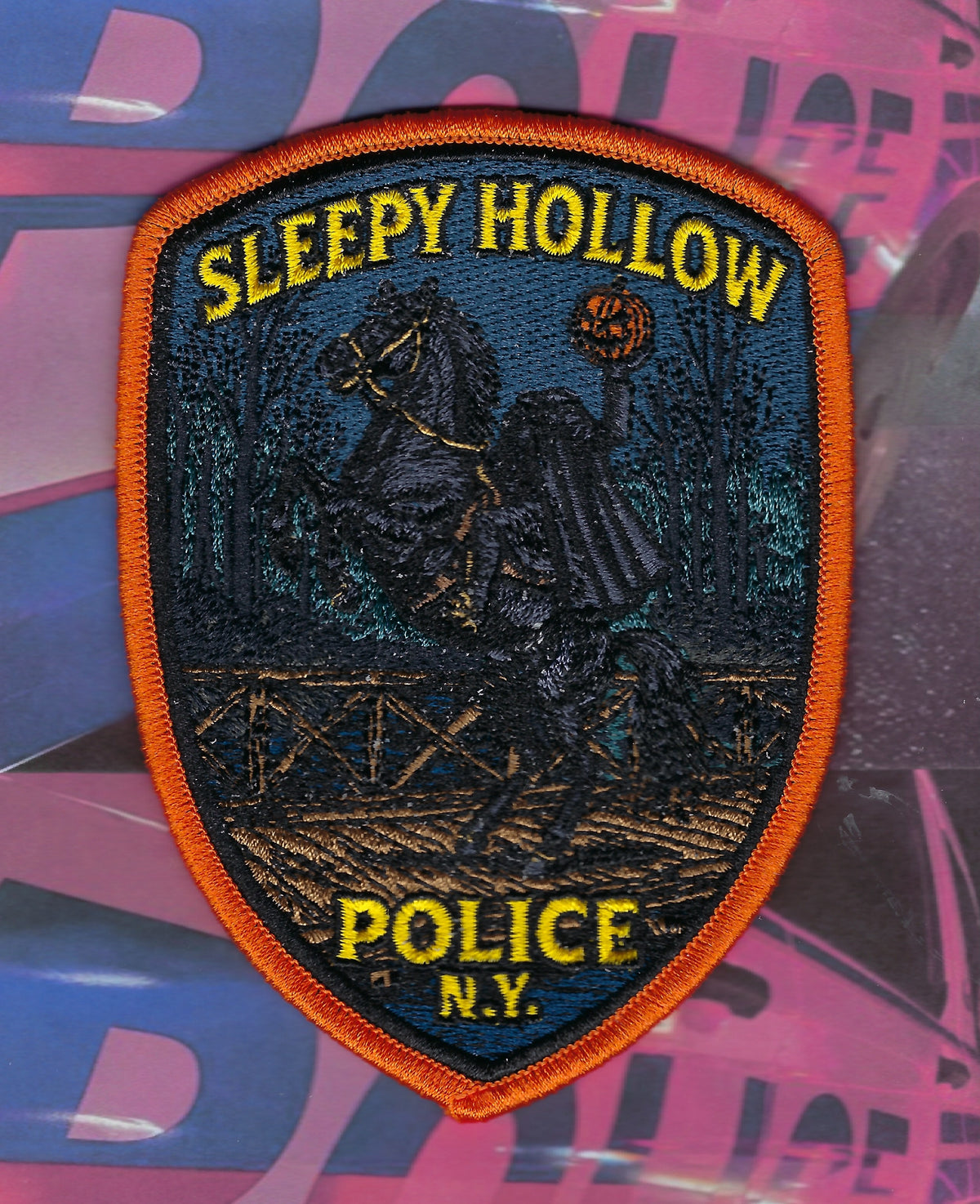 SLEEPY HOLLOW, NEW YORK (WESTCHESTER COUNTY) POLICE DEPT 'HEADLESS HORSEMAN' HALLOWEEN EMBROIDERED PATCH.
