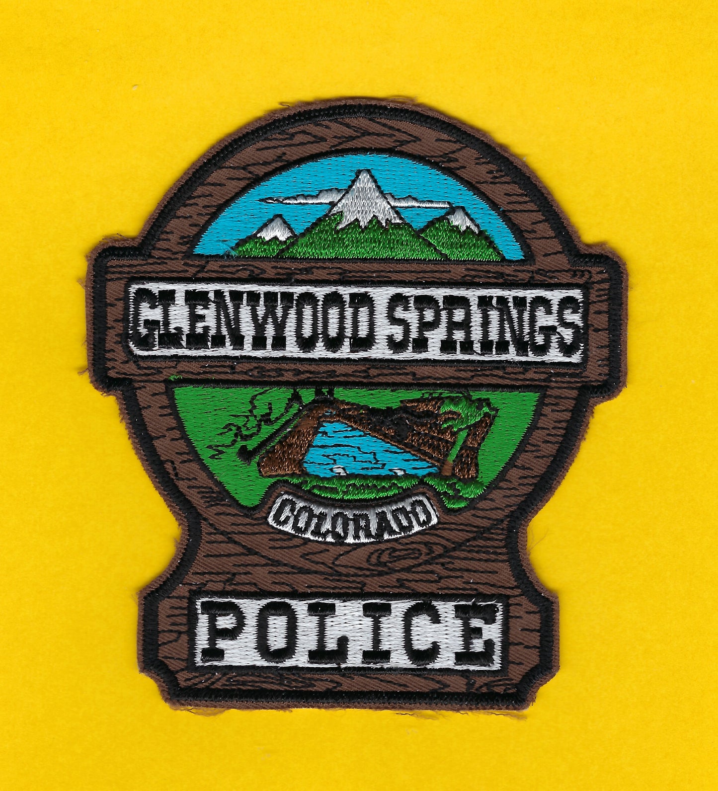 GLENWOOD SPRINGS, COLORADO POLICE DEPARTMENT 4.5 INCH EMBROIDERED PATCH BY PUBLIC SAFETY COLLECTIBLES.