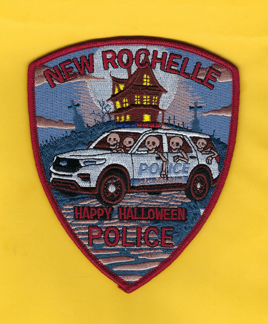 NEW ROCHELLE, NEW YORK ( WESTCHESTER COUNTY ) POLICE DEPARTMENT 'HAPPY HALLOWEEN' EMBROIDERED HOLIDAY PATCH.