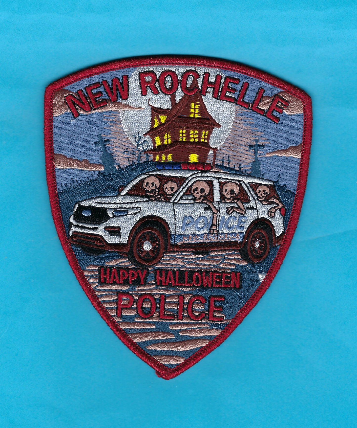 NEW ROCHELLE POLICE DEPARTMENT (WESTCHESTER COUNTY) 'HAPPY HALLOWEEN' EMBROIDERED HOLIDAY PATCH B.